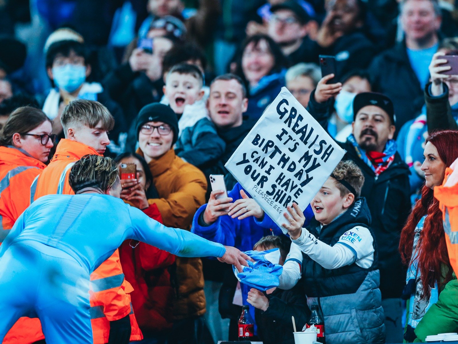 谱写新的辉 谱写新的辉